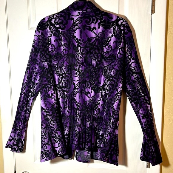 APT 9 pleated long bell sleeve button up shirt purple and black lace pattern 2X - Picture 10 of 13
